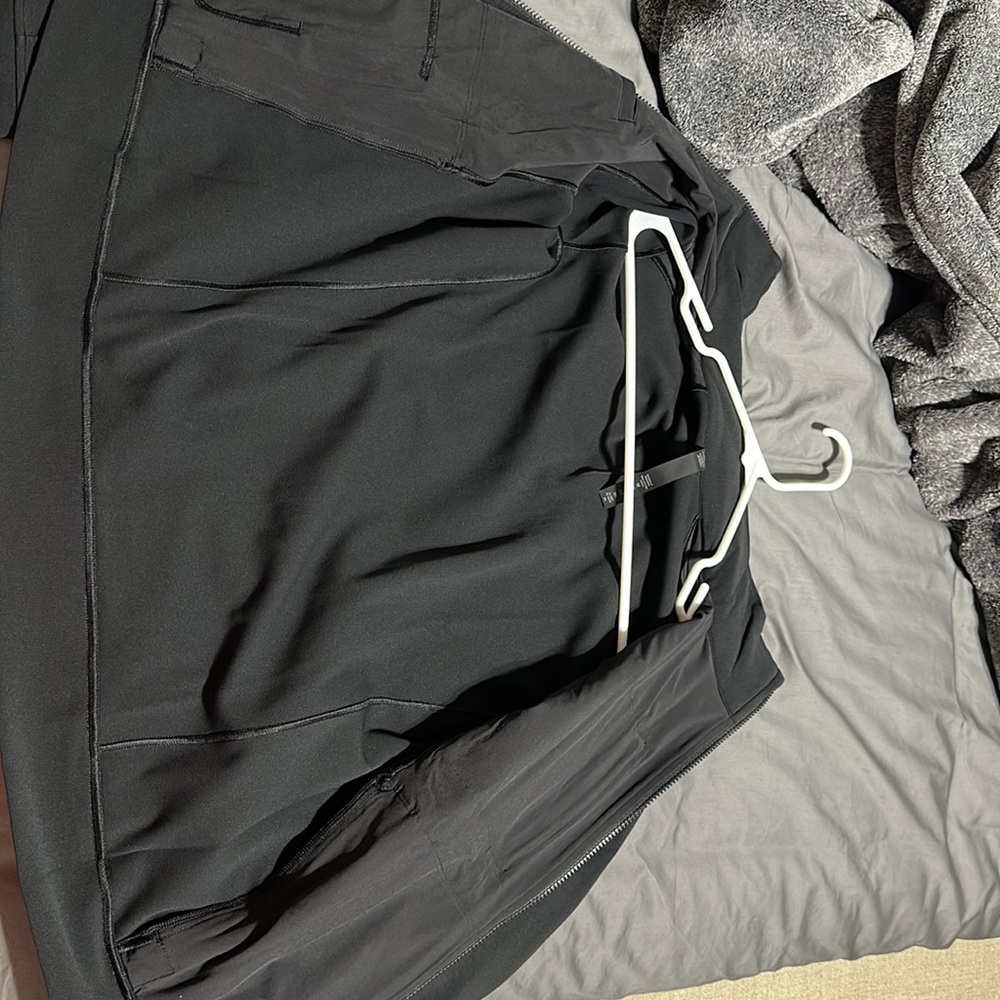 Lululemon Jacket - Picture 6 of 7
